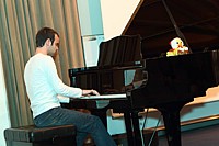 Pilus dans un festival de th�mes musicaux (jeux divers)